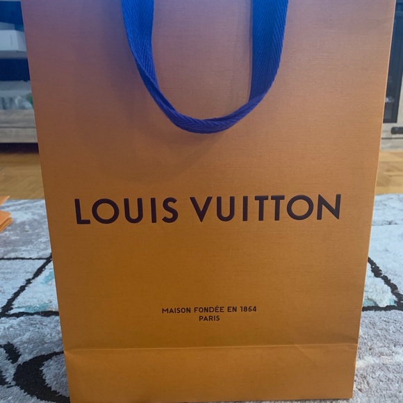 Lv shopping tote - Picture 2 of 4